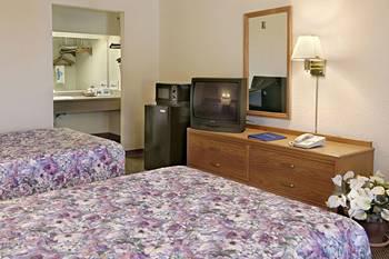 Days Inn By Wyndham Ottawa Pokoj fotografie