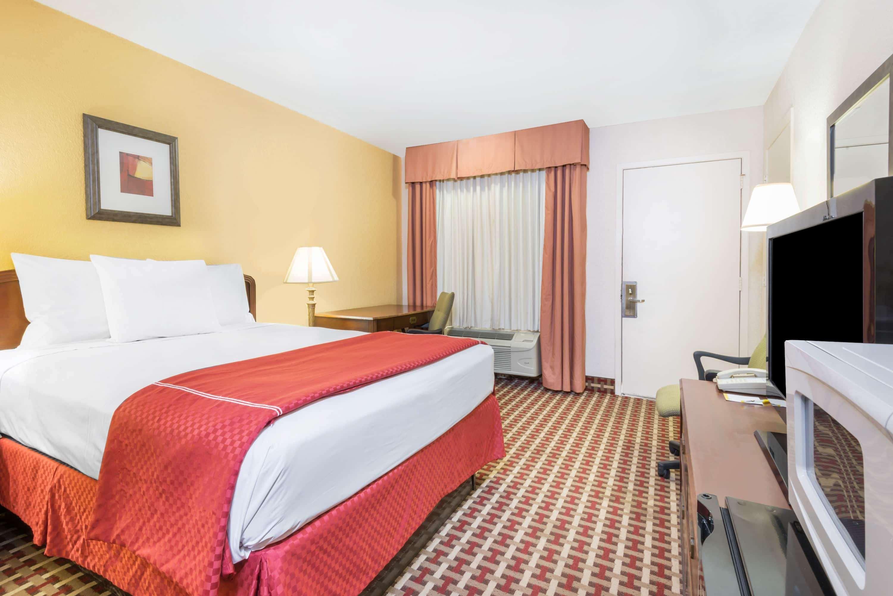 Days Inn By Wyndham Ottawa Exteriér fotografie